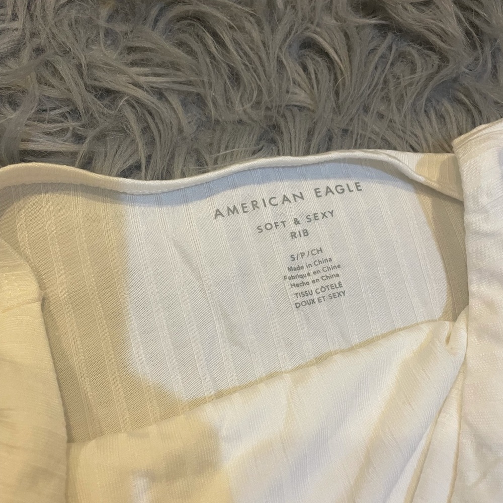 Cropped bandeau style white top